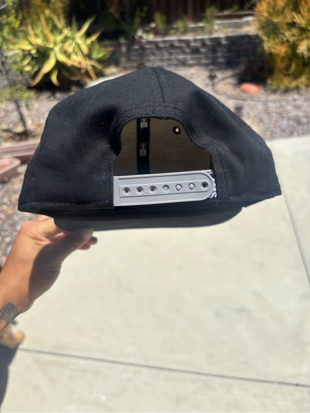 Hat - Picture 4 of 5